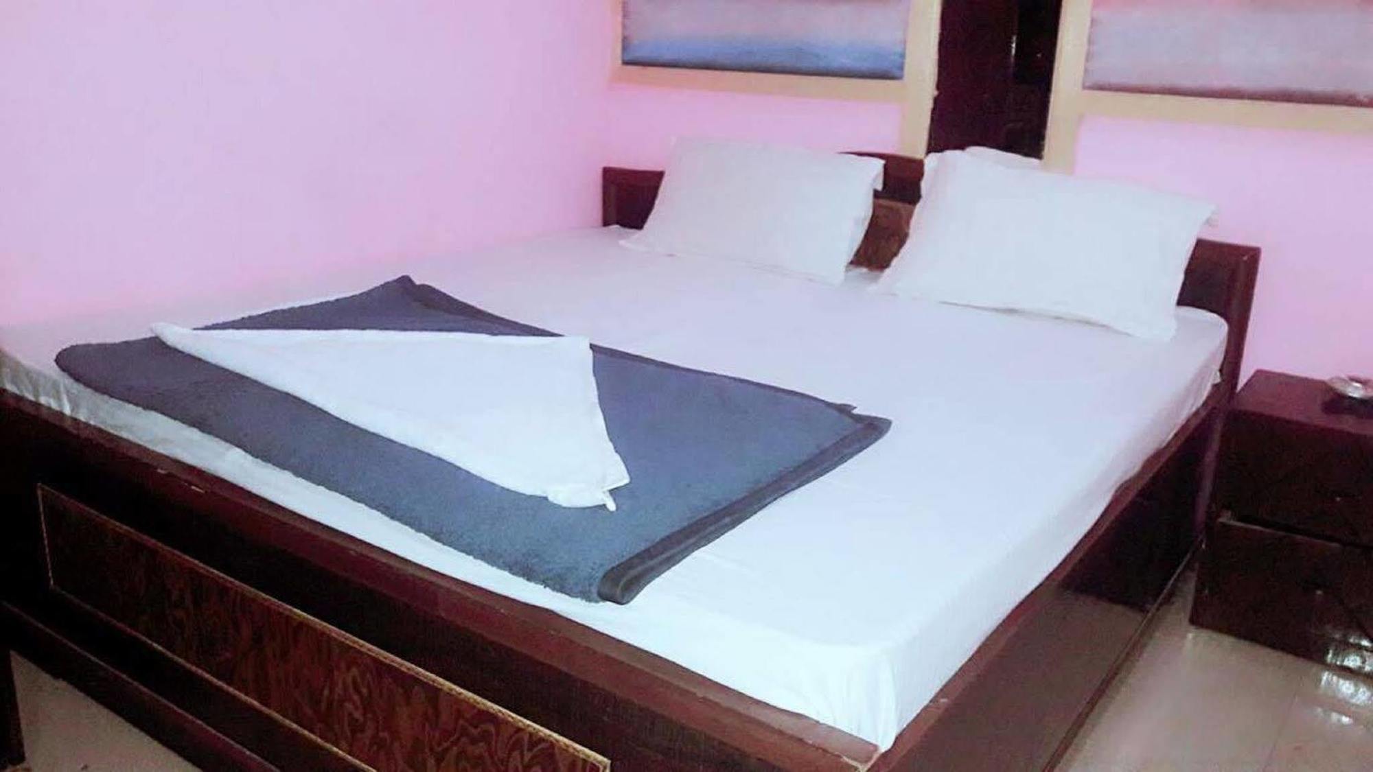 Airport Hotel Le Seasons Нью-Дели Экстерьер фото
